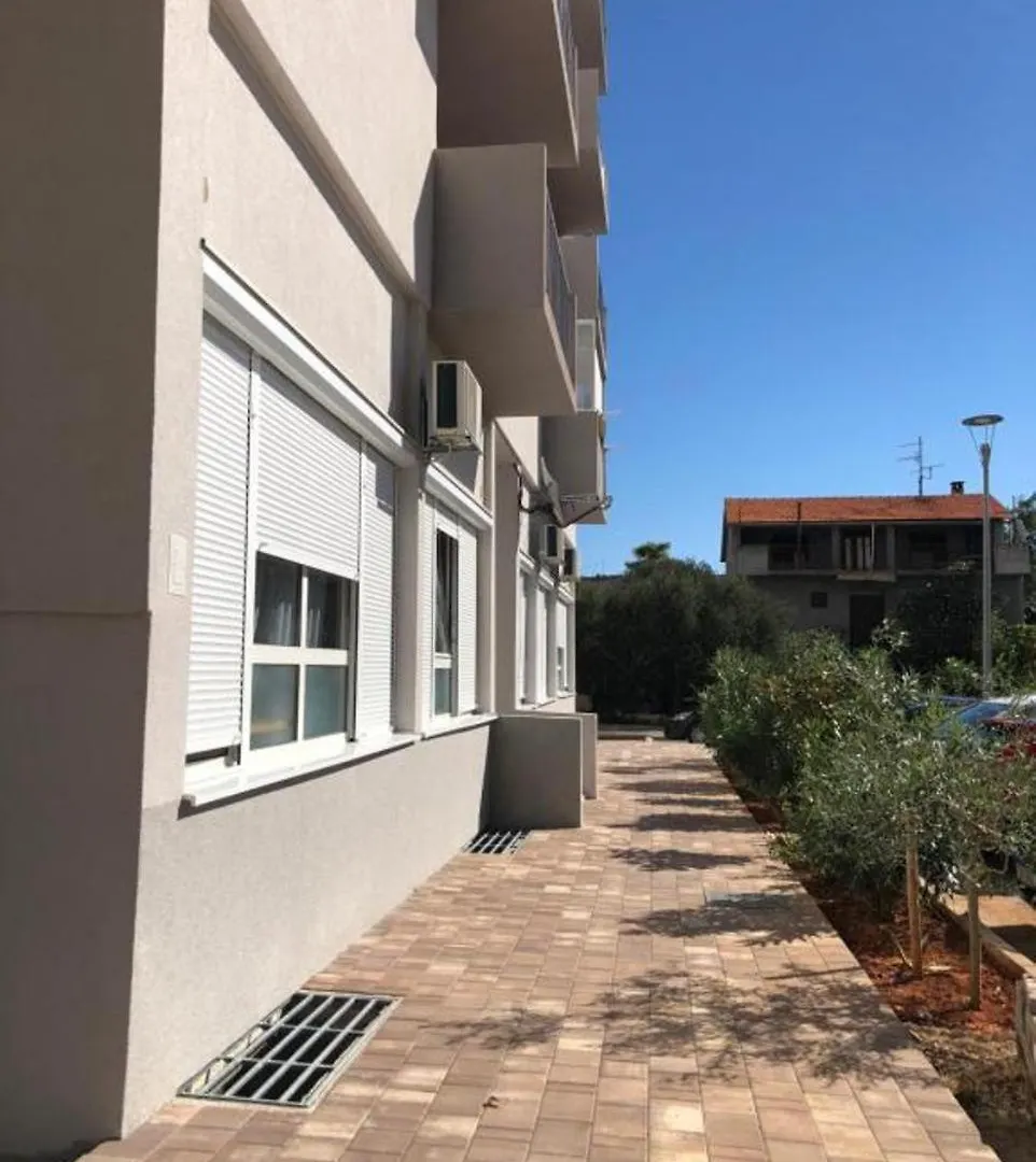 Apartments Mikulic