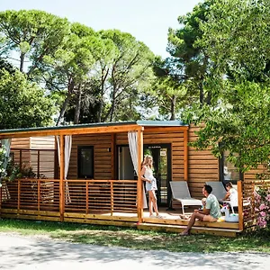 2* Semesteranläggning (resort) Zaton Mobile Homes